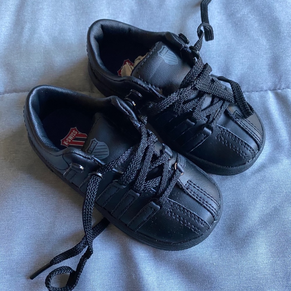 K-Swiss Classic 2000 shoes